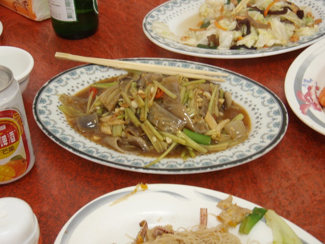 何かの炒め物